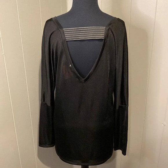 Stella & Dot Extra Large Long Sleeve Sheer Wide V Neck Back Strap - Picture 3 of 7